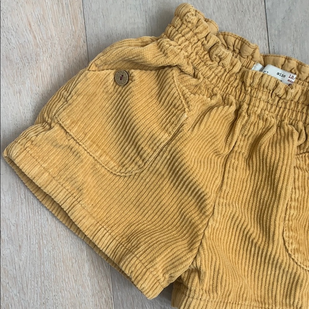 Cord shorts